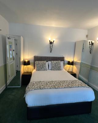 Barons Court Hotel