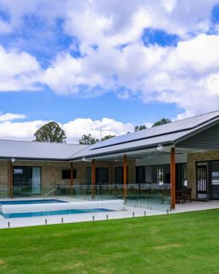 Hinterland Haven with Heated Pool & Lush Surrounds