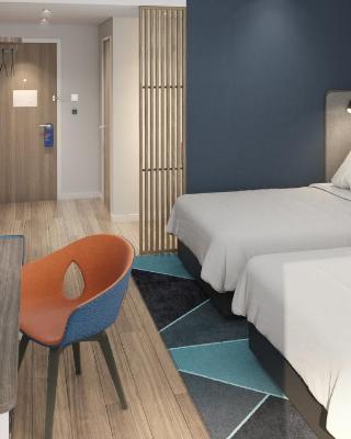 Holiday Inn Express Taipei Train Station by IHG