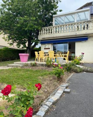 A 1Okm des plages du débarquement, Chez Sabrina, gîte entre mer et campagne, proximité Caen, Bayeux, Arromanches, aéroport Carpiquet