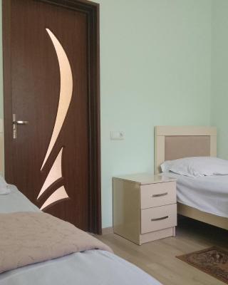 Nunu's Guesthouse