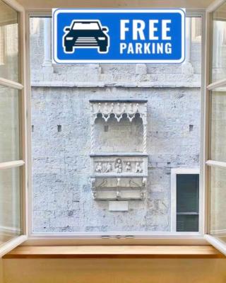 Amazing Apt San Lorenzo 19, Rolli palace UNESCO - Overlooking the Cathedral FREE PRIVATE PARKING