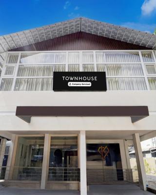 Super Townhouse Deshabhimani Road Kaloor Kochi