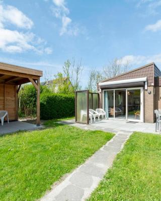 Bungalow in Callantsoog near Sandy Beach