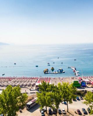 Beachfront Hotel Palma - Jaz