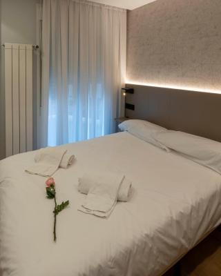 EightRooms La Rioja Pension