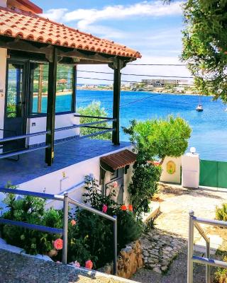Cap Sounion Seafront Apartment - Adults Only