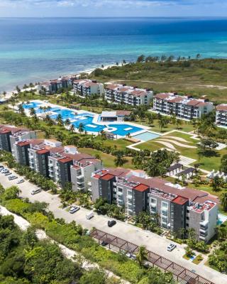 Luxury 3 Bedroom Condo - Beachfront Complex at Mareazul - Buena Vida