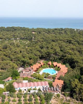 Woodline Hotel