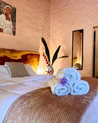 Kika Zaru B&B Free MA park tour and Free breakfast