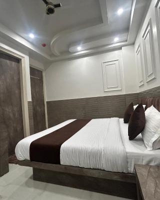 Hotel Shree Guru Couple friendly At New Delhi Railway Station