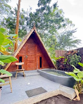 Triangle House and private hot spring