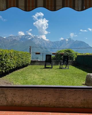La Gioiosa apartment with garden terrace