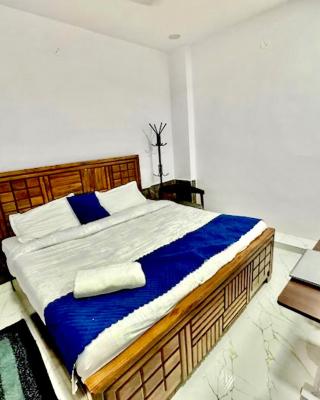 Hotel Cosy Rooms, Near US Embassy Chanakyapuri, New Delhi - Budget Friendly