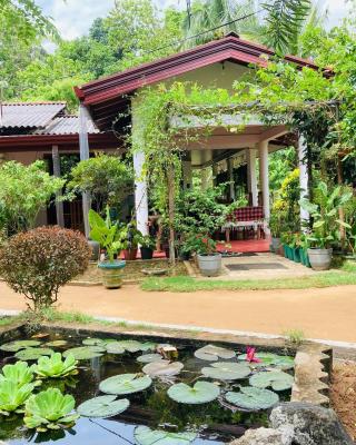 Sigiriya Moonlight Home