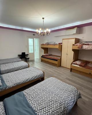 Happy Hostel
