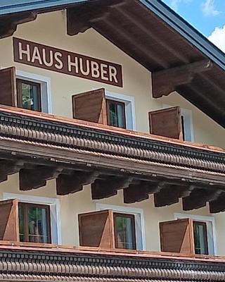 Haus Huber Zimmer und Apartments