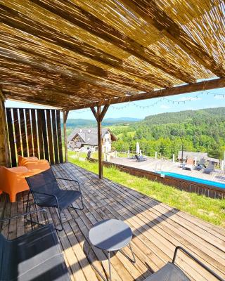 Stodoły w Bieszczadzie domy z sauną i widokiem na góry