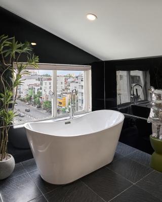Cloud Passion Hotel Cong Hoa