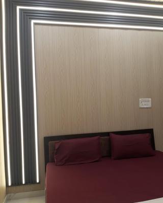 Shivay Guest House Near Ram Mandir