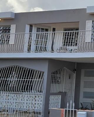 Cozy Cute Home 2nd floor pay at the property and we have many method of payments just ask us