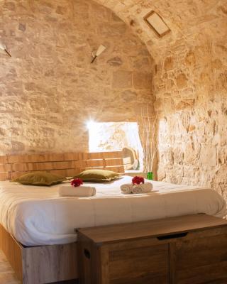Laura stone room