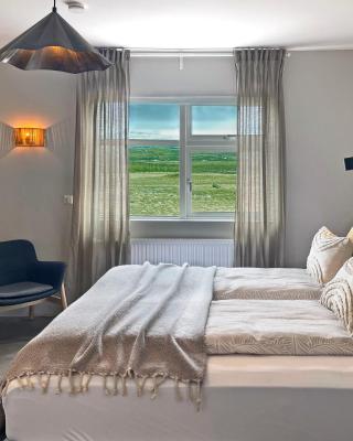 Lindarhóll Guesthouse
