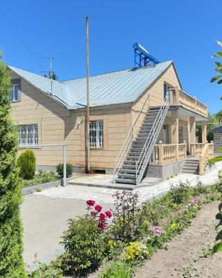 Chkalovka Guest House With Sevan View