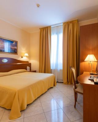 Hotel Ambasciata Venice - Atika & Atif
