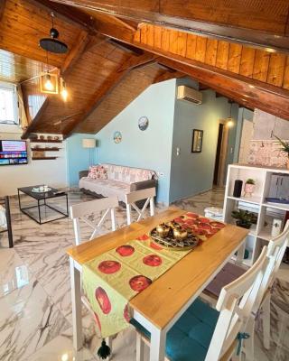 HELEN STUDIOS Loft