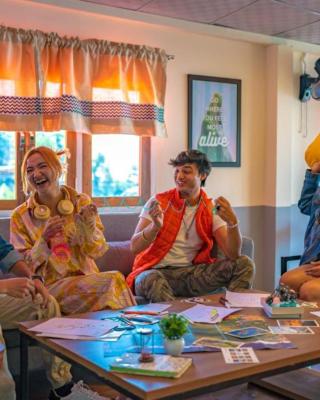 The Hosteller Mussoorie, Mall Road
