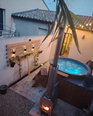 Suite romantique avec jacuzzi privatif