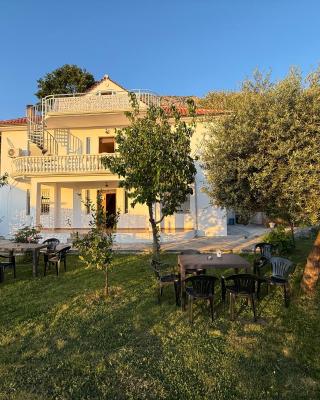 Meti Guest House