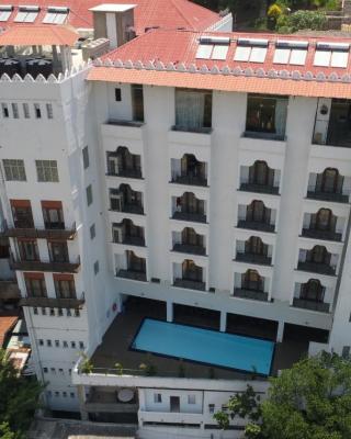 Royal Kandyan Hotel