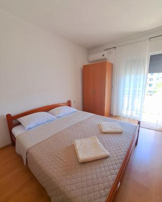 Lazorja Rooms