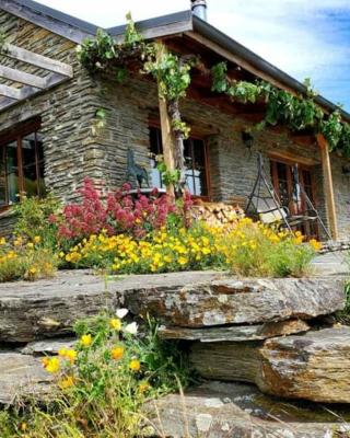 Creagh Cottage and Homestead