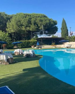 Holiday Travel Genius - Toscana Holiday Village