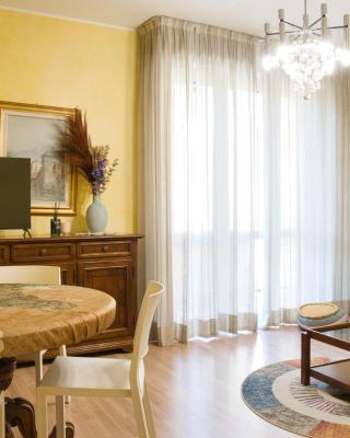 Spacious apartment at Como lake