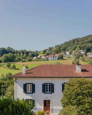 Maison Gamboia, chambres d'hôtes au calme avec jardin