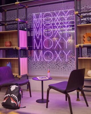 Moxy Nice