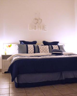 Palm Trees Apartments