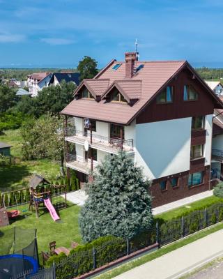 Alex - Pokoje i Apartamenty Blisko Plaży z Ogrodem i Placem Zabaw