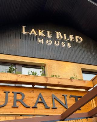 Bed & Breakfast LakeBled House
