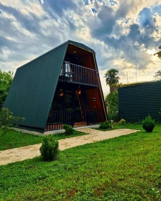Diamond Cottages