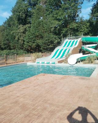 camping nature le Valenty mobil-home-Dordogne panoramique clim piscine