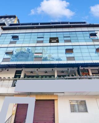 Super Townhouse Oak City Center Kushal Nagar