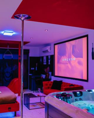 Loveroom Very Good Trip chambre avec jacuzzi privatif
