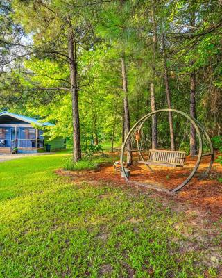 Serene Broken Bow Cabin with Fire Pit and Gas Grill!