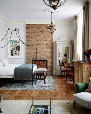 Artist Residence London