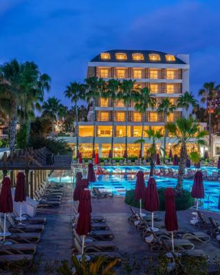 Trendy Palm Beach Adults Only